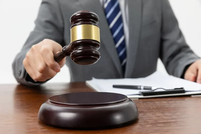 در طلاق طلا به زن تعلق میگیرد؟